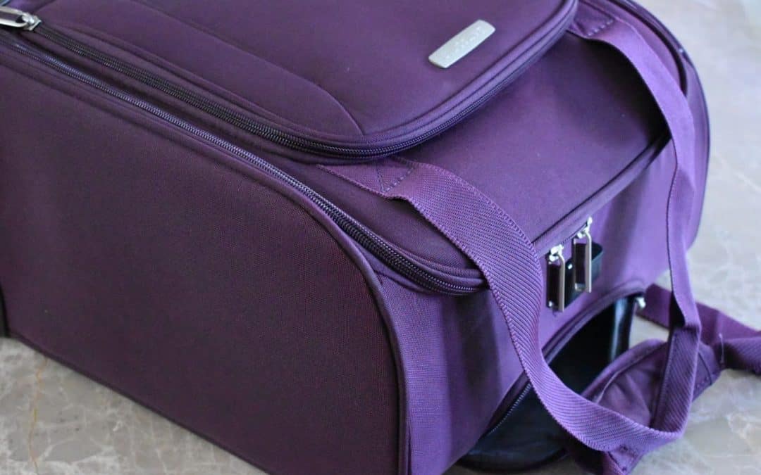 best travel bag that fits under airplane seat